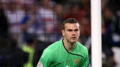 In 2005, Igor Akinfeev played a part of CSKA Moscow's treble-winning season, as they won the league, domestic cup and Uefa Cup.