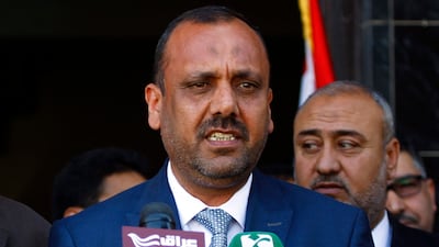 Representative of the High Commissioner of the United Nations for Refugees (UNHCR) in Iraq, Bruno Guido (L) listens to Najaf city governor Luay al-Yasiri speaking during a press conference following a meeting to discuss the displaced Iraqis issue on February 15, 2016 in the central Iraqi Shiite shrine city of Najaf. (Photo by HAIDAR HAMDANI / AFP)