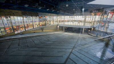 Snoworld, the indoor winter sport complex at Marina Mall in Abu Dhabi, is still under construction and its delay is costing traders business.