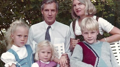 David Heard with his wife, Frauke, and children in the UAE in 1985. Courtesy David Heard / Frauke Heard-Bey