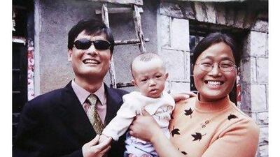 A reader says Chinese dissident Chen Guangcheng had no choice but seek asylum in the US. (Joan Lebold Cohen / AP)
