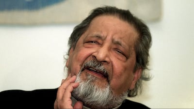 British writer VS Naipaul giving a press conference a few days prior to the Nobel prize award ceremony. Maja Suslin / AFP