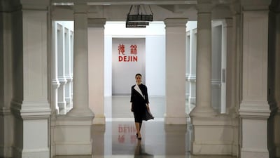 A creation by designer Zhou Li, presented in Beijing during China Fashion Week. Photo by REUTERS/Tingshu Wang