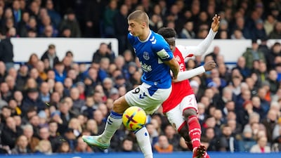 Vitaliy Mykolenko - 8, Set the tone for Everton with his aggressive start and did a superb job of dealing with Saka. Took charge to deal with the ball after a loose touch from Nketiah but hit a horrible shot at the other end. Booked for cynically tripping Saka. AP