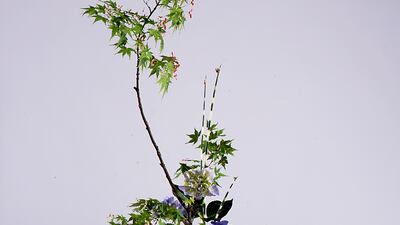 Heika, which is created in tall, cylindrical vases, is another way to arrange flowers
