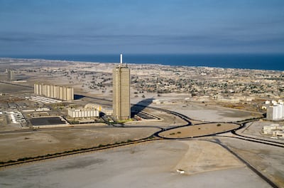 Aerial of the Dubai World Trade Centre and Sheikh Zayed Road In 1978. Alamy