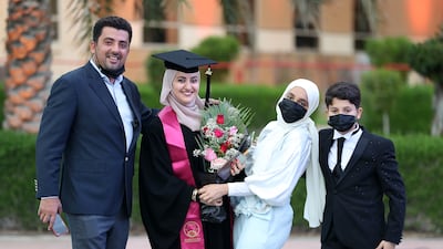 Duaa Mali with her family before the start of the ceremony