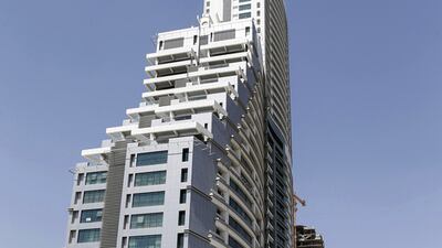 Fujairah, high-end apartments: Q1-Q2 2015 no change. Q2 2014-Q2 2015 no change. 1BR: Dh45,000-Dh55,000. 2BR: Dh55,000-Dh62,000. 3BR: Dh75,000-Dh82,000. Antonie Robertson / The National Fujairah