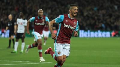 Manuel Lanzini may yet leave West Ham United for Liverpool. Richard Heathcote / Getty Images