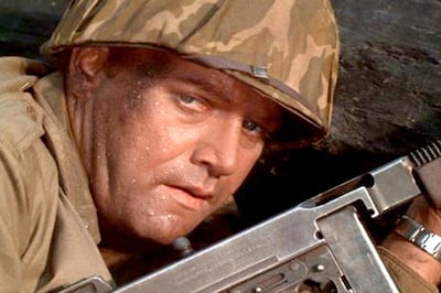 A helicopter crash killed actor Vic Morrow, along with Vietnamese child actors Myca Dinh Le and Renee Shin-Yi Chen