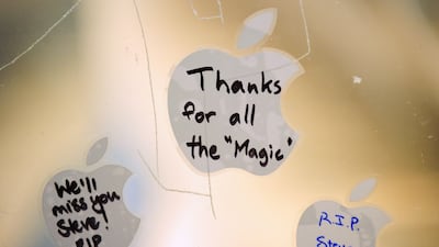Messages on Apple stickers are left on the window of the Apple store in Pasadena, California, October 5, 2011. Apple’s visionary co-founder died from cancer Wednesday at 56, a premature end for a man who revolutionized modern culture with ubiquitous i???