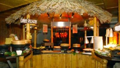 The Friday brunch at the JW Marriott in Dubai encompasses three separate restaurants specialising in Asian, German and world cuisines.