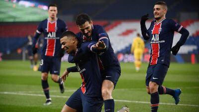 Julian Draxler 5 – Hauled off just after the break, the German had little impact on the game. Starved of possession in forward areas, he was unable to get on the ball and influence the play in the Barca half. AFP