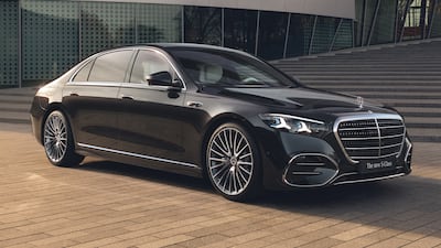 The latest S-Class includes an optionally illuminated Mercedes star on the bonnet Photo: Mercedes-Benz Group AG
