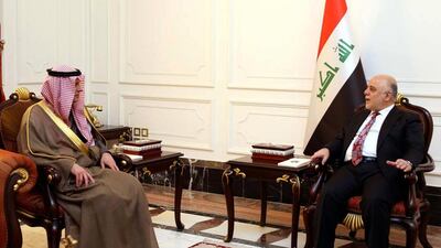 Saudi foreign minister Adel Al Jubeir (L) meets with Iraqi prime minister Haider Al Abadi in Baghdad on February 25, 2017. EPA / Prime Minister Information Office / Handout