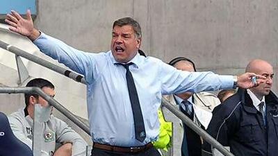 Blackburn's Sam Allardyce has accused Arsene Wenger of trying to sway referees' decisions.