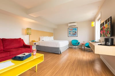 The king suite at the Thunderbird Inn, Savannah, USA. Photo courtesy Thunderbird Inn / Adam Kuehl