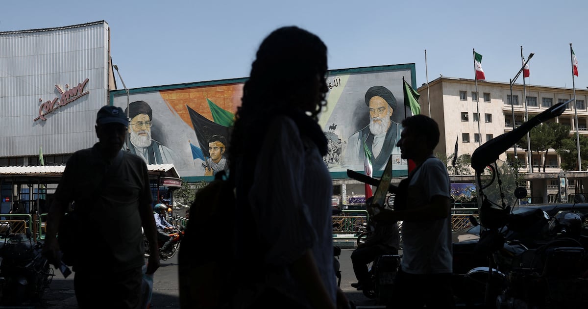 Iran-Krieg: Aktuelles: Irans Revolutionsgarde behauptet Gegenangriffe auf ...