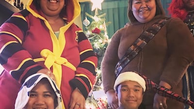 Social media star Mama Lulu with her children, clockwise from right, Apple, Oliver and Donnabelle. Photo: Instagram / otakoyakisoba