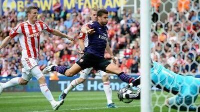 STOKE ON TRENT, ENGLAND - AUGUST 26: Oliver Giroud of Arsenal see's his shot saved by Asmir Begovic of Stoke during the Barclays Premier League match between Stoke City and Arsenal at The Britannia Stadium on August 26, 2012 in Stoke on Trent, England. (Photo by Laurence Griffiths/Getty Images) *** Local Caption *** 150794702.jpg