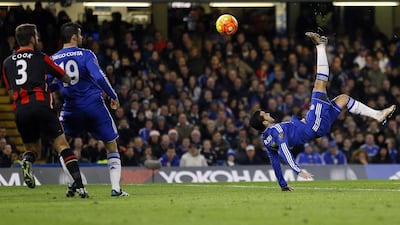Chelsea's Pedro, right, fails to score during the English Premier League soccer match between Chelsea and AFC Bournemouth at Stamford Bridge stadium in London, Saturday, Dec. 5, 2015. (AP Photo/Kirsty Wigglesworth)