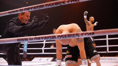 Park Yong-su, left, vs Chi Lewis-Parry. Lewis-Parry won by first round stoppage. Victor Besa / The National