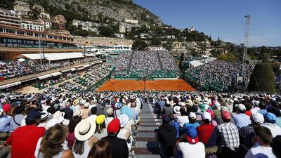 A general view of the court shows Spain’s Rafael Nadal (R) and Britain’s Andy Murray competing during their semi-final tennis match at the Monte-Carlo ATP Masters Series Tournament in Monaco on April 16, 2016. AFP PHOTO / VALERY HACHE