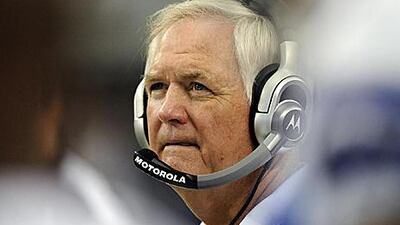 Wade Phillips, the Dallas coach, looks sombre in the final minutes against Jacksonville.