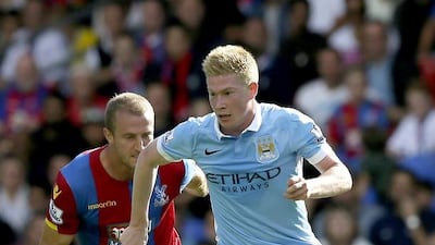 No David Silva was no problem for Manchester City as newcomer Kevin de Bruyne, right, stepped into the injured Spaniard’s spot in Manuel Pellegrini’s 4-2-3-1 formation and instantly made his presence felt yesterday, knitting nifty passes to his new teammates. Tim Ireland / AP Photo