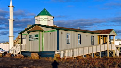 Midnight sun shines on the Midnight Sun Mosque in Inuvik, Canada. Photo: Wikimedia Commons