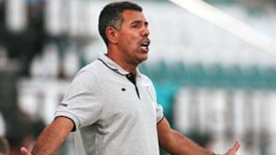 Toninho Cerezo and his Shaab counterpart Ayman al Ramadi are both under pressure.