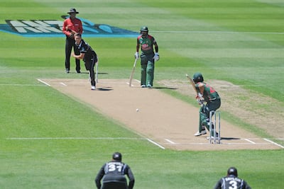 New Zealand fast bowler Trent Boult took three Bangladesh wickets in Napier. Kerry Marshall / Getty Images