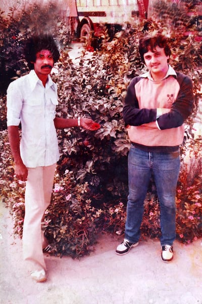 PK Vijayan, left, with Imad Al Hussain, the brother of Izam. Courtesy Nisha Ponthathil