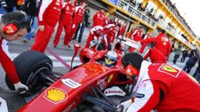 The Ferrari driver Alonso enters the pits during a training session in Valencia.