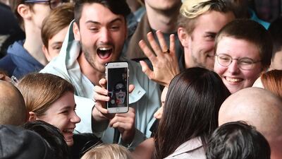 Jacindamania: Labour Party leader Jacinda Ardern is mobbed by university students during a visit to Victoria University in Wellington on September 19, 2017. Marty Melville / AFP