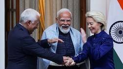 European Council President Antonio Costa, European Commission President Ursula von der Leyen and Indian Prime Minister Narendra Modi hold hands as they pose during a photo opportunity ahead of their meeting at the Hyderabad House in New Delhi, India, January 27, 2026. REUTERS / Altaf Hussain