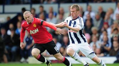 Du to offer exclusive Manchester United video and news. (Photo by Shaun Botterill/Getty Images)