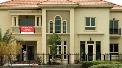 UAE residents warn that variable banks' mortgage rates and penalties are putting investors off buying.