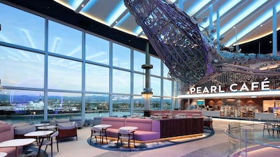 The Pearl Cafe offers salads and sandwiches, and has floor-to-ceiling ocean views. Photo: Royal Caribbean