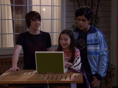 From left: Drake Bell, Miranda Cosgrove and Josh Peck, in 'Drake & Josh' (2004). Nickelodeon