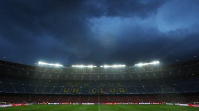 Rain falls prior to kickoff during the Uefa Champions League round of 16, second Leg match between FC Barcelona and Arsenal FC at Camp Nou on March 16, 2016 in Barcelona, Spain. (Photo by Richard Heathcote/Getty Images)