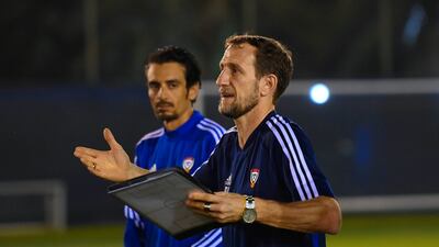 New manager Rodolfo Arruabarrena oversees UAE's training session. Photo: UAE FA