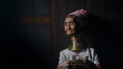 A grown woman can wear as many as 25 rings, weighing a total of five kilos.