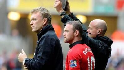 Chelsea are still interested in signing Wayne Rooney from Manchester United.