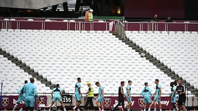 West Ham United players warm up during their training session at Queen Elizabeth Olympic Park on August 3, 2016 in London, England. (Photo by Tom Dulat/Getty Images)