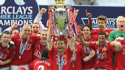 Ryan Giggs lifts the trophy after United's win in the 2007-8 season with 87 points. Getty