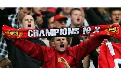 United fans celebrate title No 19.