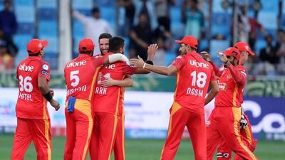 Islamabad's Rumman Raees takes the wicket of Quetta's Rilee Rossouw.