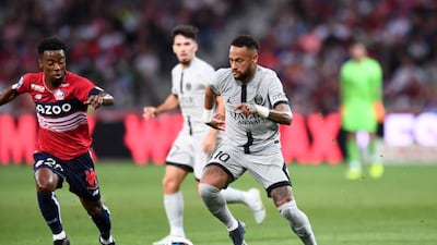 Neymar runs with the ball. Icon sport