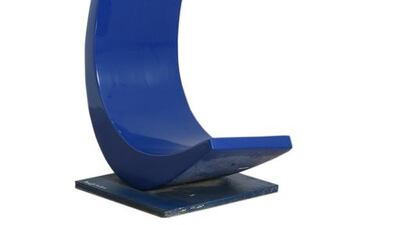 Parviz Tanavoli. Blue Heech, 2005. Painted fiberglass ©ParvizTanavoli. Courtesy: Mohammed Afkhami Foundation.